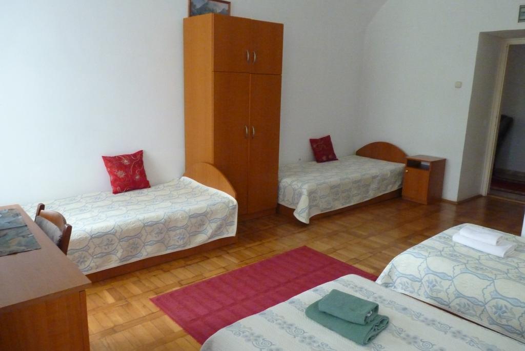 Kastélyszálló Szarkavár Kaposújlak Exterior foto